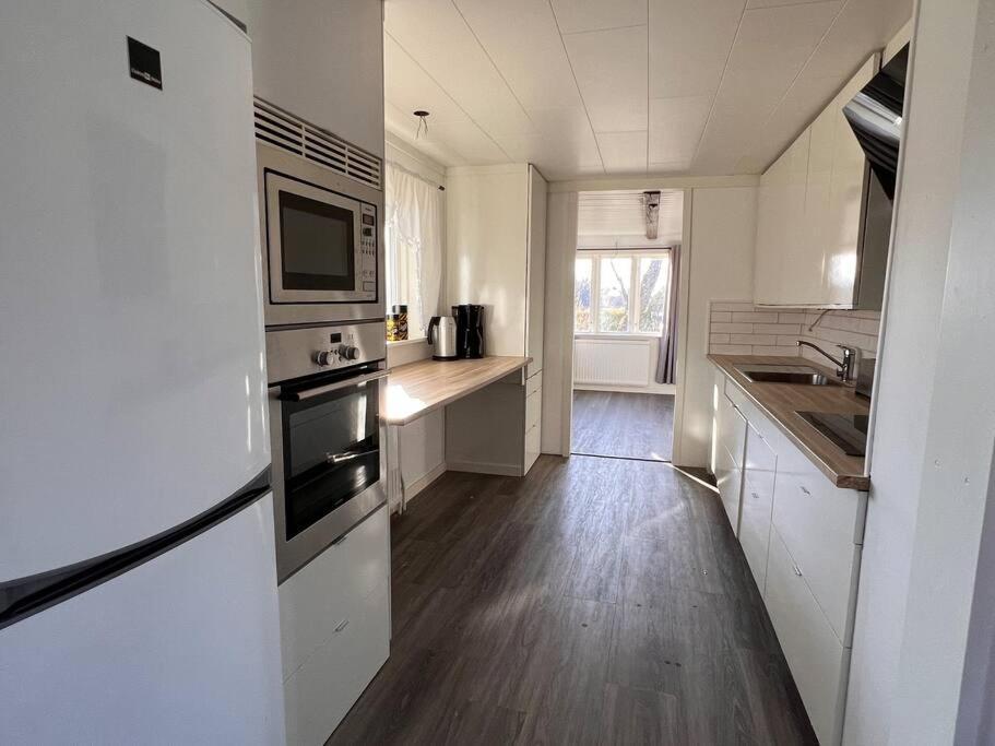 Lantlig Villa I Ljungbyhed מראה חיצוני תמונה